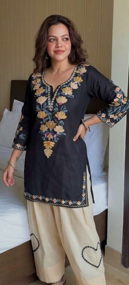 Gul Kasmiri Embroidery Farshi Set