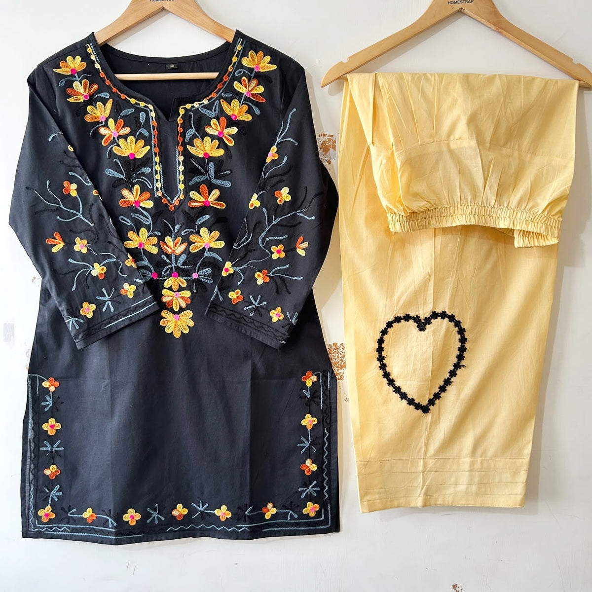 Gul Kasmiri Embroidery Farshi Set