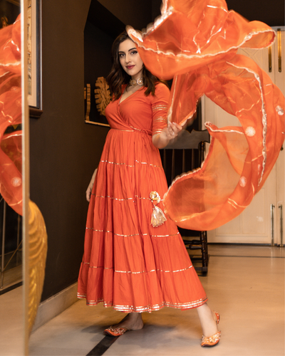 Sparkling Gotapatti Suit Set