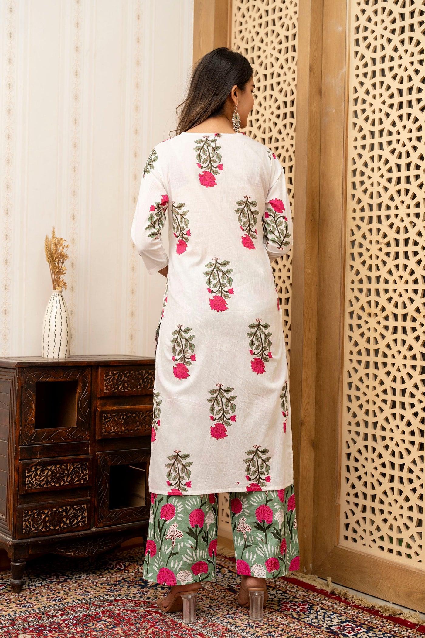 WOMEN TRENDY SUMMER WEAR KURTA SET