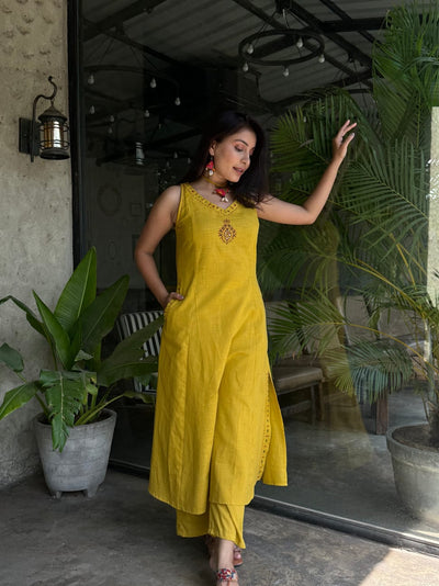 EMBROIDERY WORK A LINE KURTI PANT SET WITH BOTH SIDES POCKETS SET