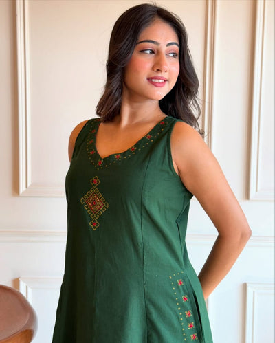 EMBROIDERY WORK A LINE KURTI PANT SET WITH BOTH SIDES POCKETS SET