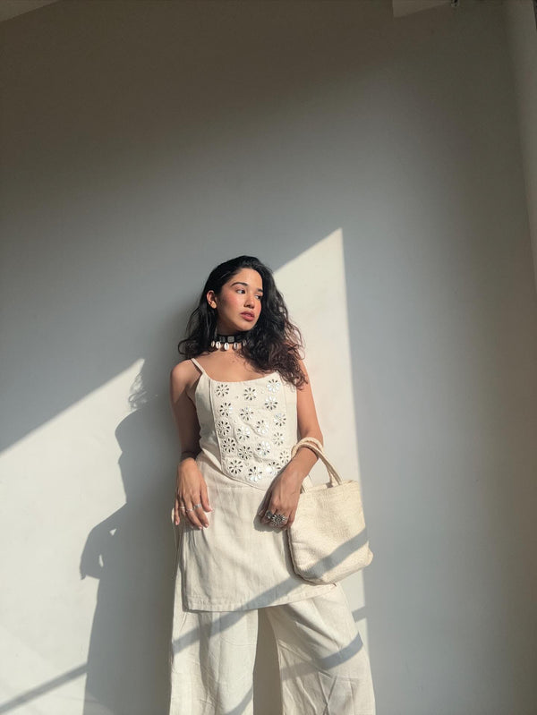 Dori Sheesh Phool Kurti Plazo