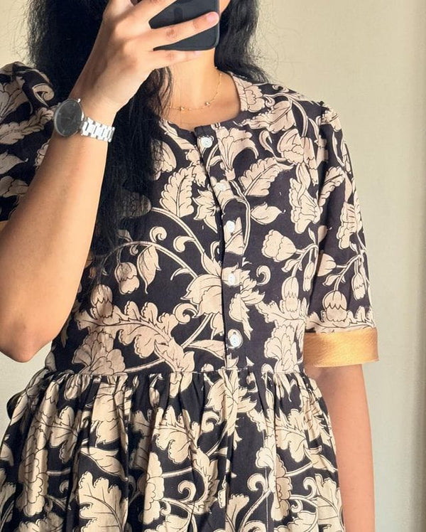 Jaipuri Pehnawa Azrak print summer dress with floral beige and black pattern and button front design