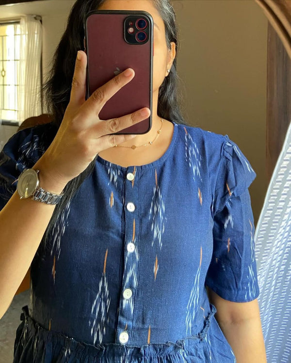 Jaipuri Pehnawa casual summer cotton gown for women in blue with white buttons and short sleeves