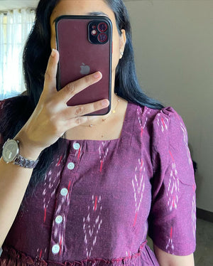 Jaipuri Pehnawa casual summer cotton gown for women in purple with white buttons and half sleeves