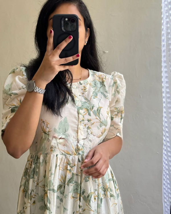 Lightweight casual maternity maxi dress in floral print with puff sleeves by Cotton suit