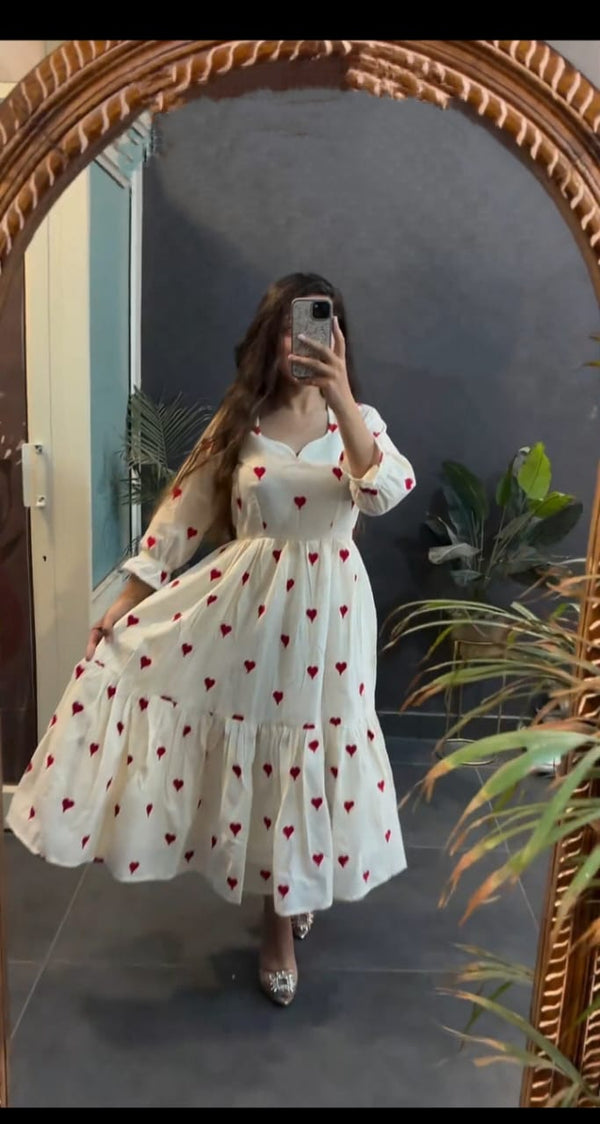 Printed romantic dress for girls white midi dress with red heart patterns and puff sleeves