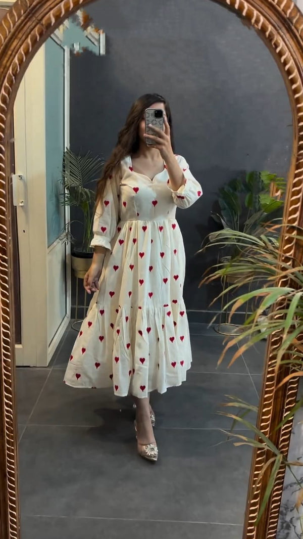 Cotton Suit white printed romantic dress for girls with red heart patterns and three-quarter sleeves