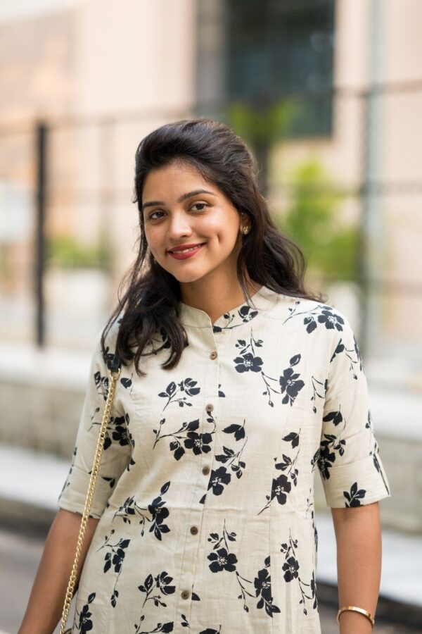 Cotton Suit women's cotton co-ord set featuring a white top with black floral print and three-quarter sleeves
