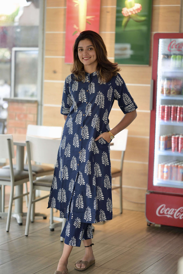 Cottonsuit women's summer cotton co-ord suit in navy blue with white leaf prints and short sleeves